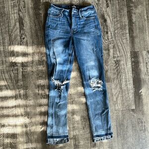 Hollister high rise slim straight dark blue distressed jeans